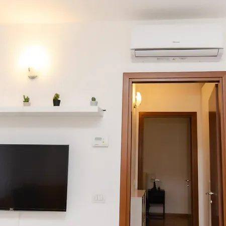Lägenhet Vivimihome - Bilo A 5 Minuti Da San Siro Con Garage *